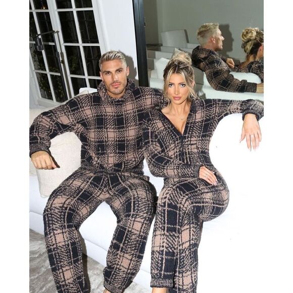 Skims Cozy Knit onesie Jumpsuit in plaid M - Picture 1 of 13